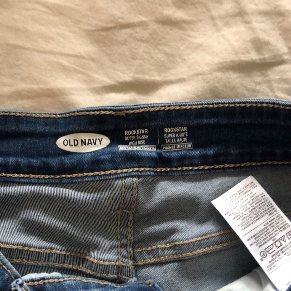 Old Navy Super Skinny Rockstar Jeans - Picture 2 of 3